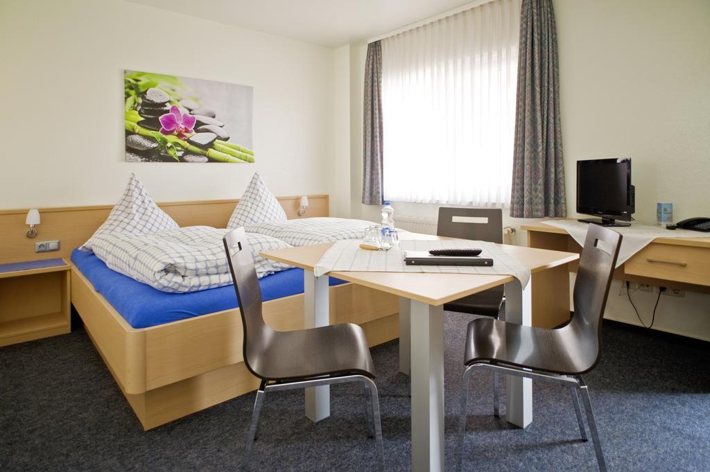 Hotel Koehler'S Hof Sehnde Pokoj fotografie